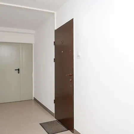 Metro Wierzbno Homely By Bookinghost Apartman
