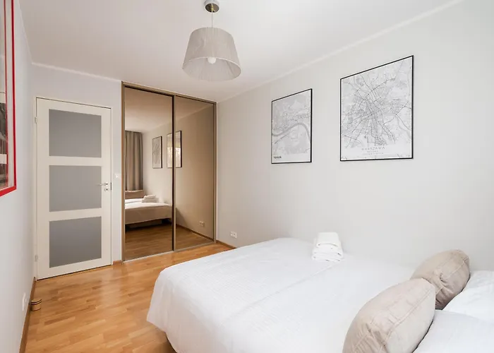 Metro Wierzbno Homely By Bookinghost * Warsaw